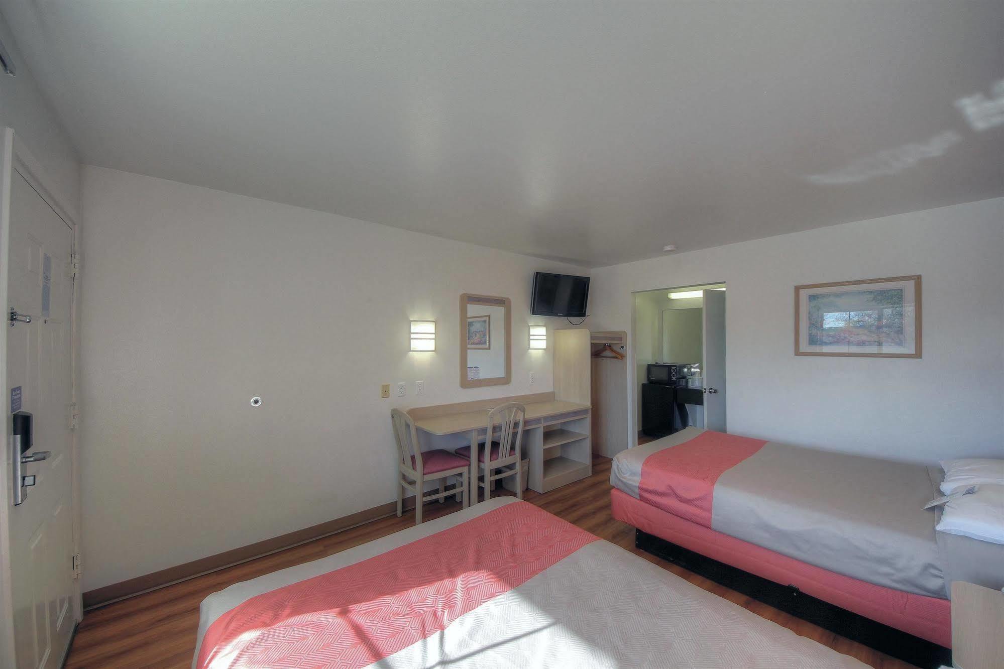 Motel 6-Kerrville, Tx Экстерьер фото
