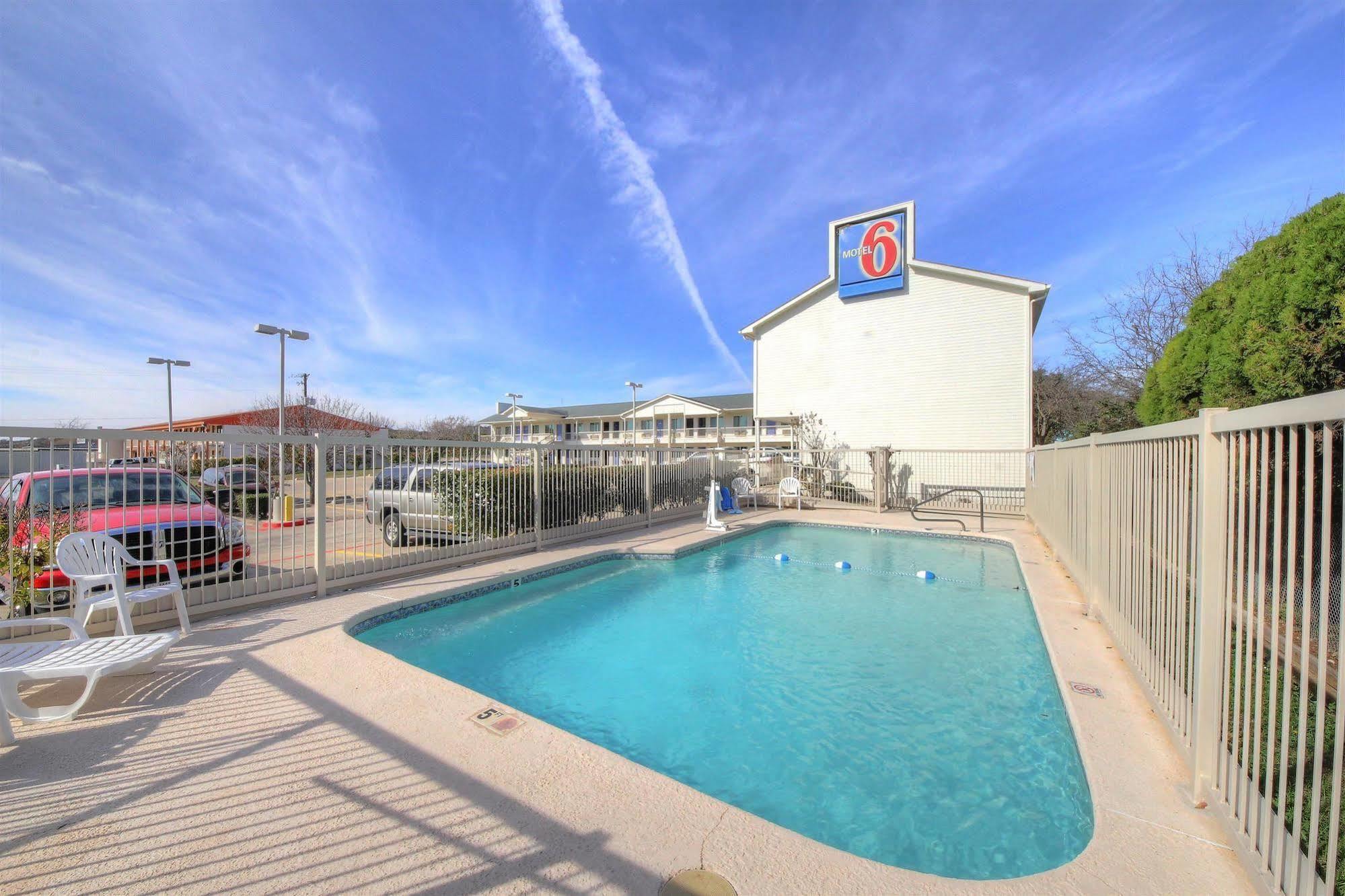 Motel 6-Kerrville, Tx Экстерьер фото