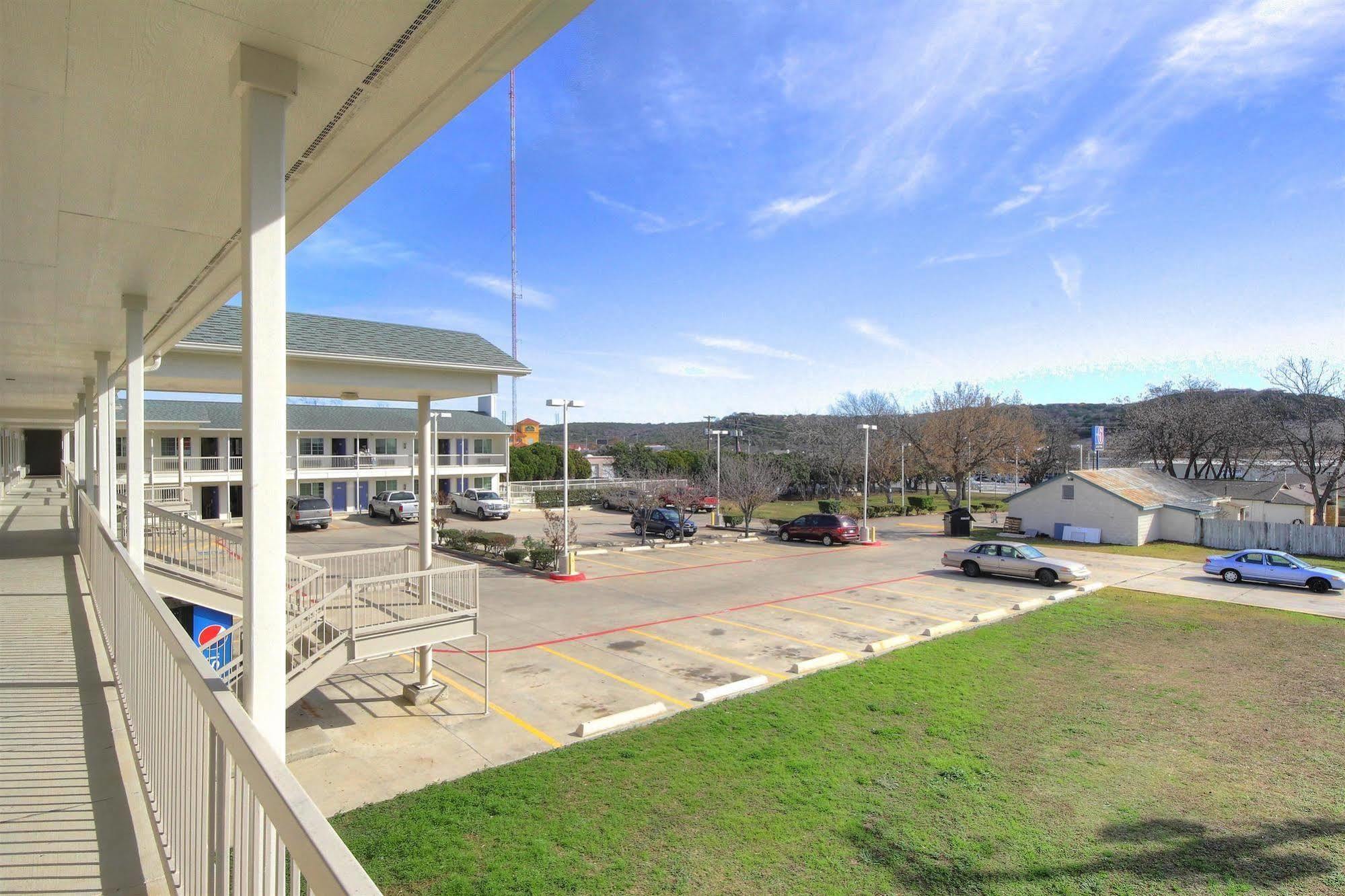 Motel 6-Kerrville, Tx Экстерьер фото